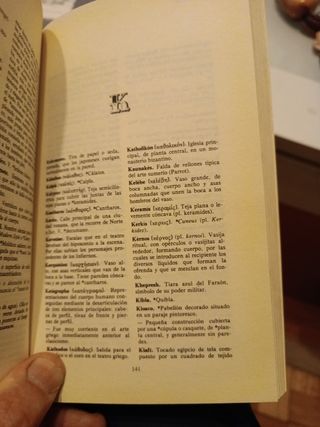 Diccionario de términos de Arte. G. Fata