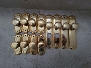 Tiradores para puertas de armario