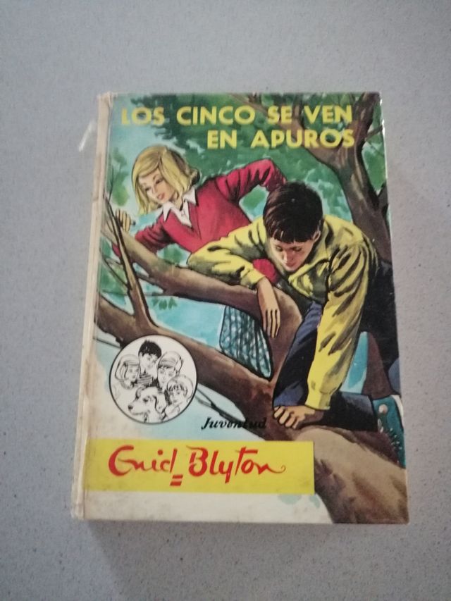 Los cinco se ven en apuros