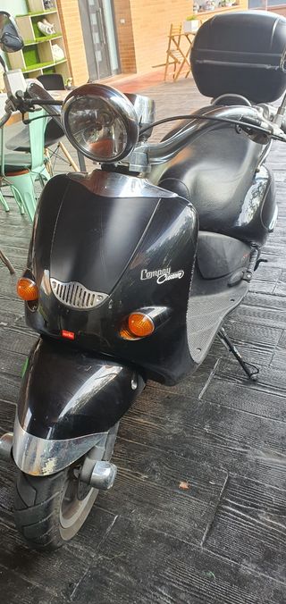 Scooter aprilia compay custom 125cc