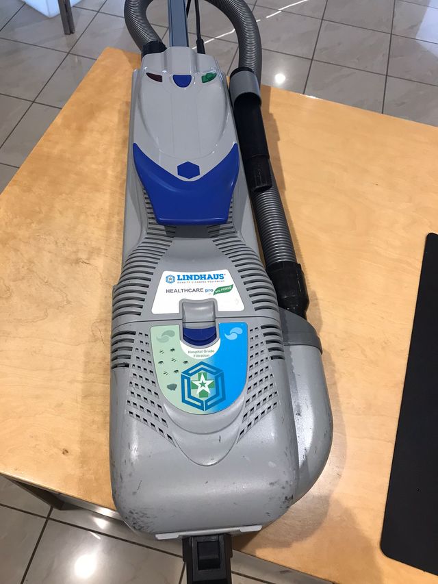 Scopa Elettrica Hpro Eco Force lindhaus