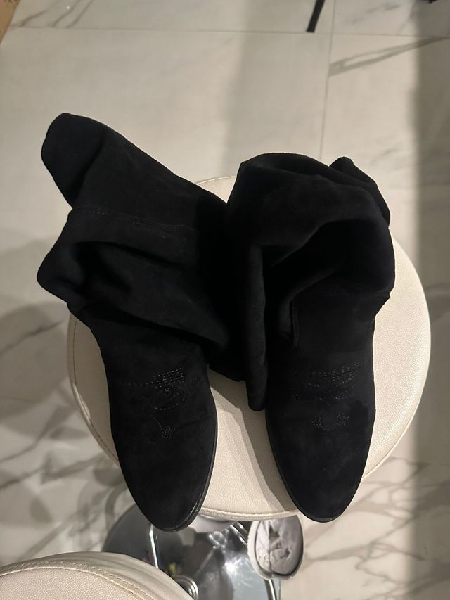 Stivali neri come nuovi