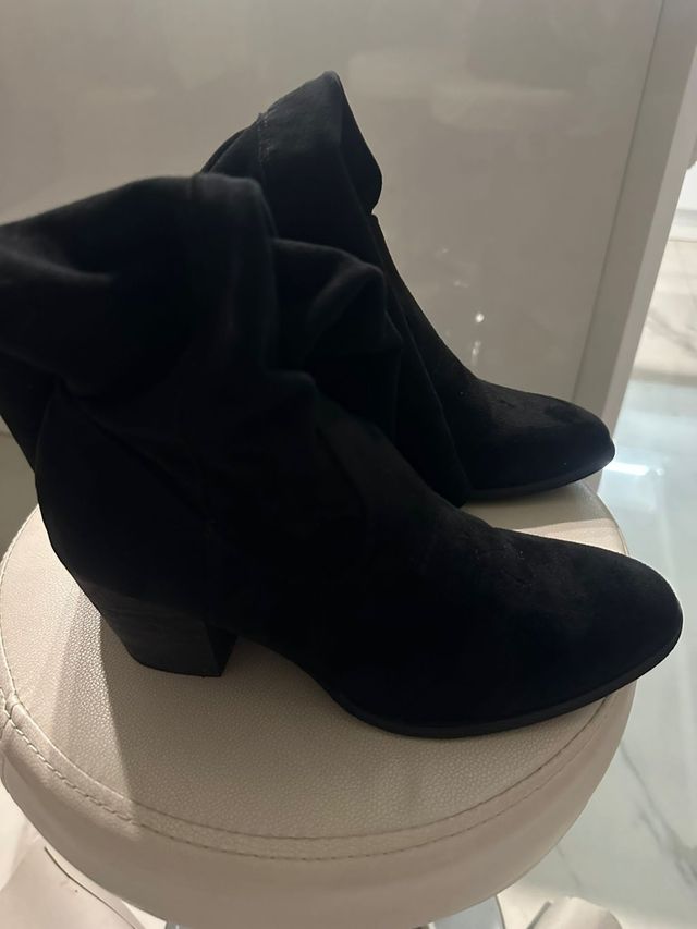 Stivali neri come nuovi