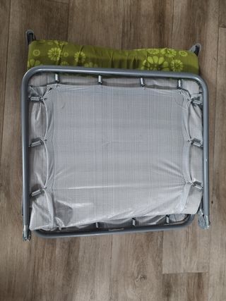 Tumbona metálica plegable