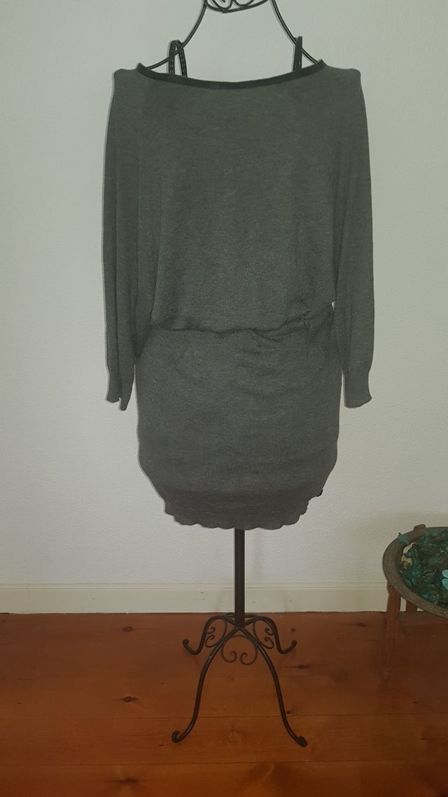 Vestido sin usar Calvin Klein  t M