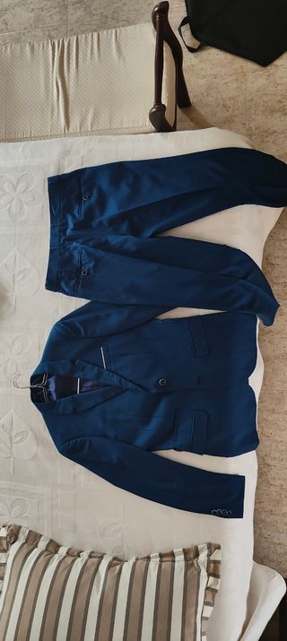 Traje completo hombre azul marino