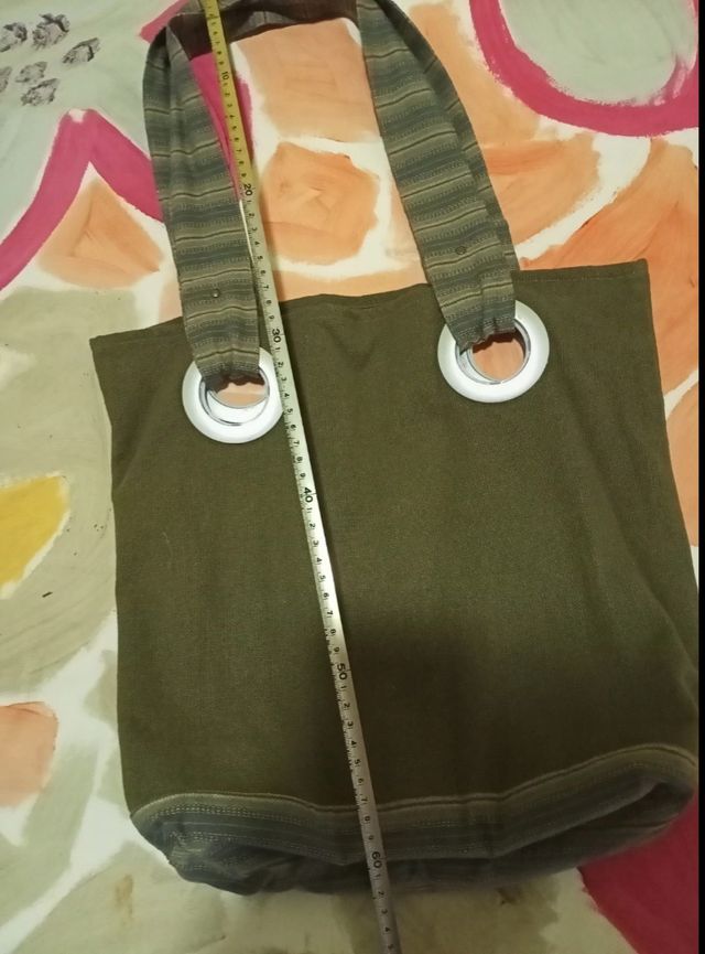 Bolso nuevo con asas gordas