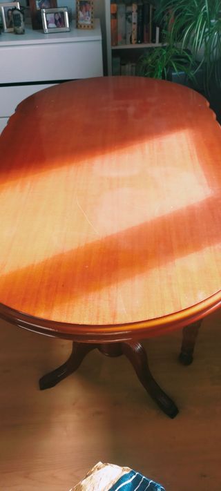 Mesa comedor clásica