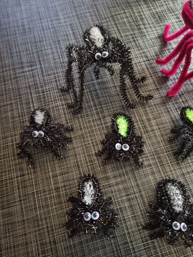 Arañas hechas a mano