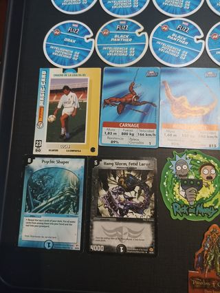 💬  Lote Tazos/cromos varios digimon Marvel futbol