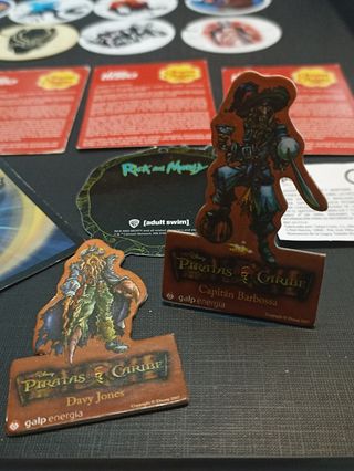 💬  Lote Tazos/cromos varios digimon Marvel futbol