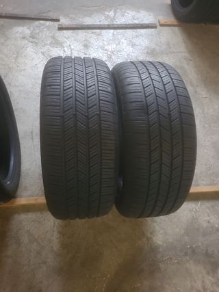 VENDO 2 NEUMÁTICOS EN PERFECTO  ESTADO