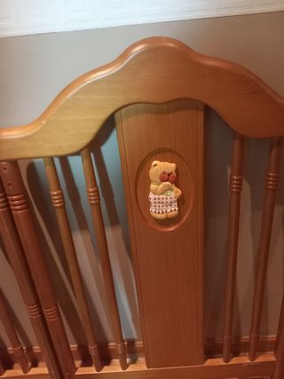 Cuna bebé de madera