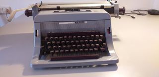 MAQUINA DE ESCRIBIR
