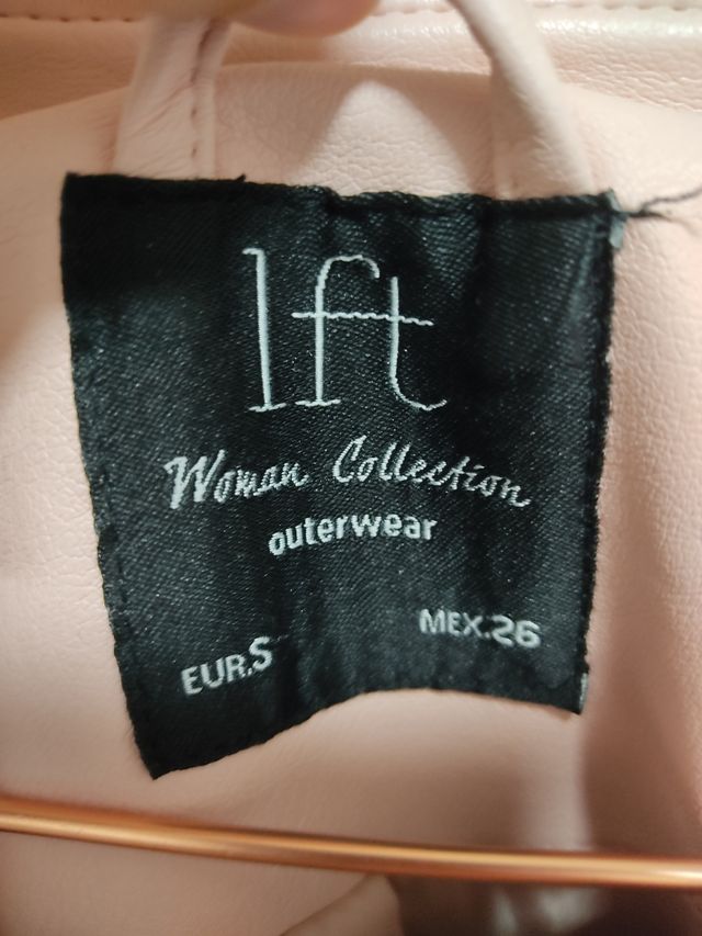 Chaqueta de cuero rosa Lefties 
