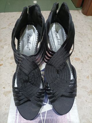 Zapatos de colores para eventos