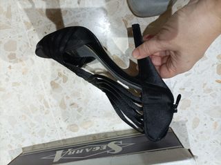 Zapatos de colores para eventos