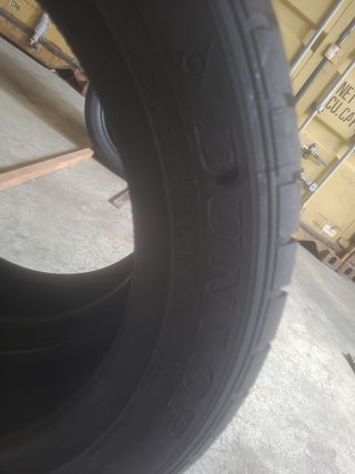 Vendo 2 neumáticos  en perfecto  estado 