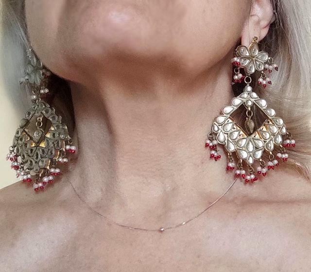 Orecchini indiani con smalti e perline