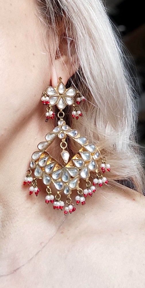 Orecchini indiani con smalti e perline