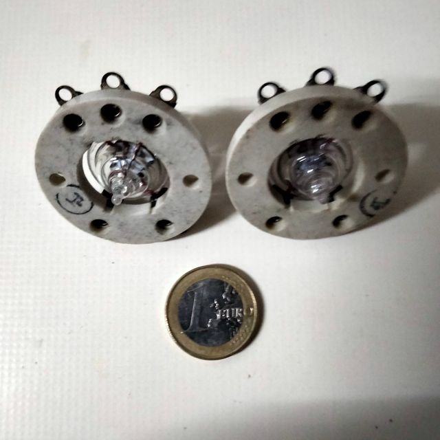 VALVULAS RADIO VT121. (NOS)