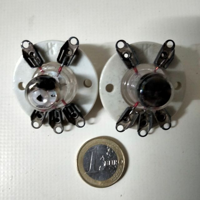 VALVULAS RADIO VT121. (NOS)