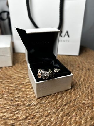 anillo y Pendientes Pandora