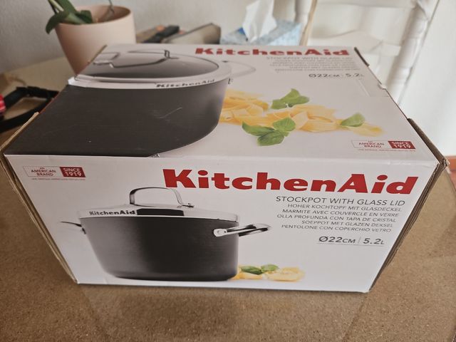 Olla profunda con tapa de cristal