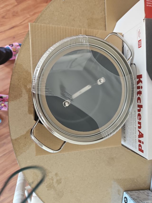 Olla profunda con tapa de cristal