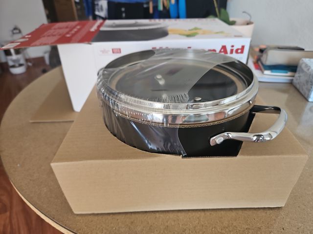 Olla profunda con tapa de cristal