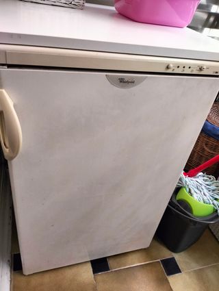 Congelador vertical Whirlpool