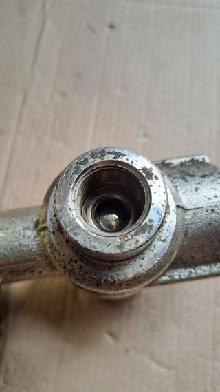 Llave de paso 3 vías 3/8"