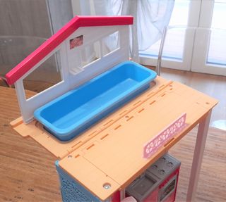 Casa di barbie portatile