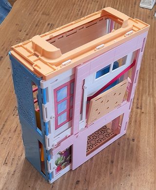 Casa di barbie portatile