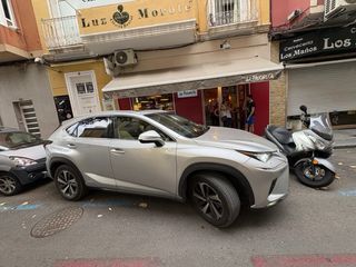 Lexus NX 2018 luxury. Todos los extras