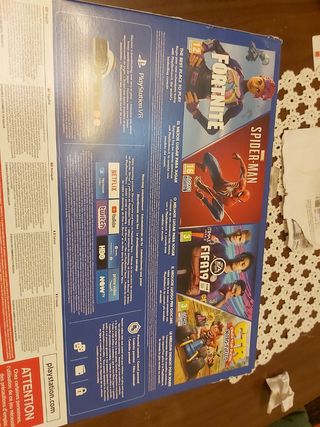 PlayStation 4 1TB
