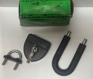 SOPORTE PARA CASCO MOTOCICLETA