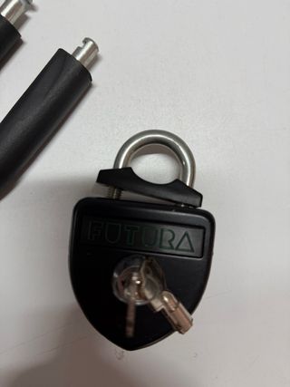 SOPORTE PARA CASCO MOTOCICLETA