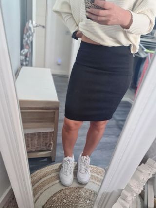Falda tubo marcada 