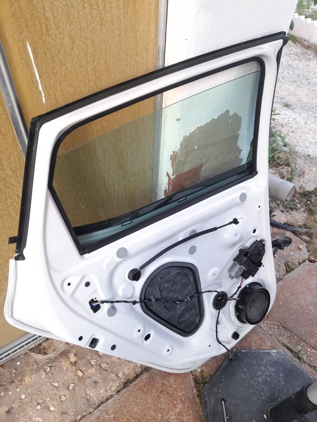Puerta completa Seat Ibiza 2023 ref: 6F0833311B