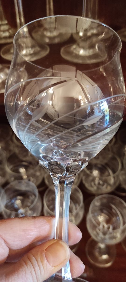 Cristalería tallada 46 piezas