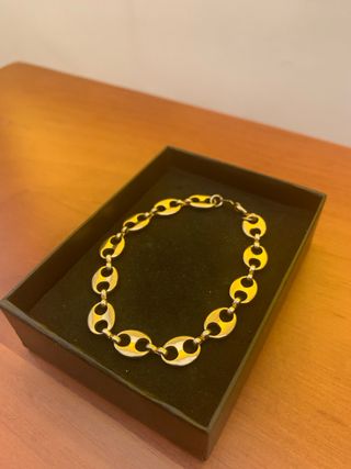Pulsera bañada en oro 24k