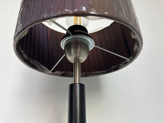 Lampada tavolo legno e paralume