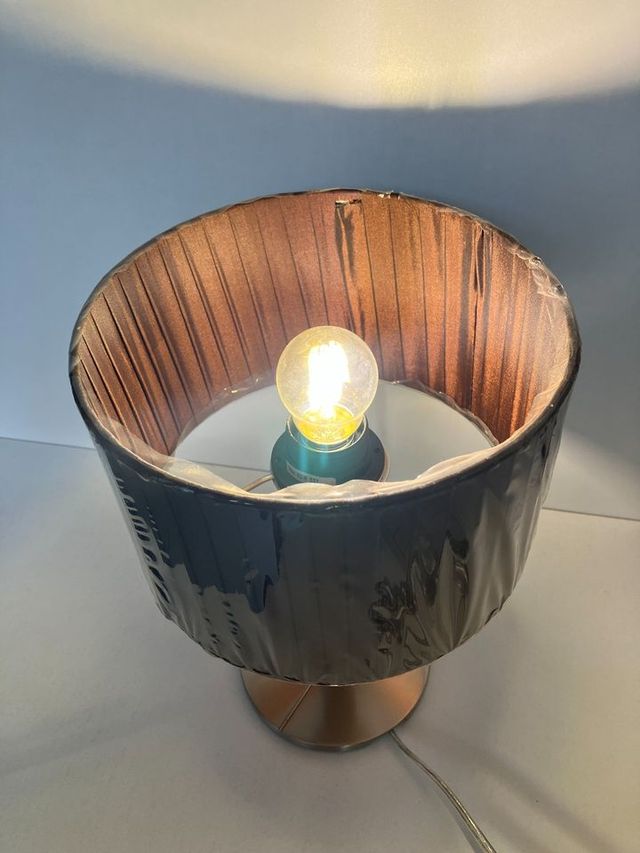 Lampada tavolo legno e paralume