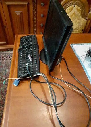 Monitor Olidata + tastiera +cavi