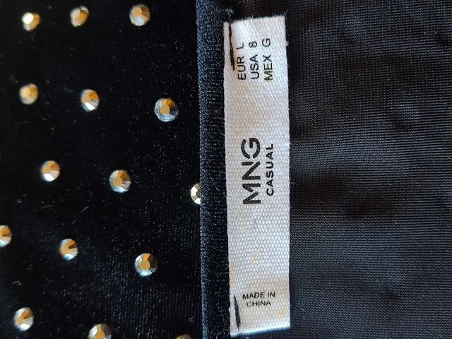 Blusa terciopelo negro con brillantes 