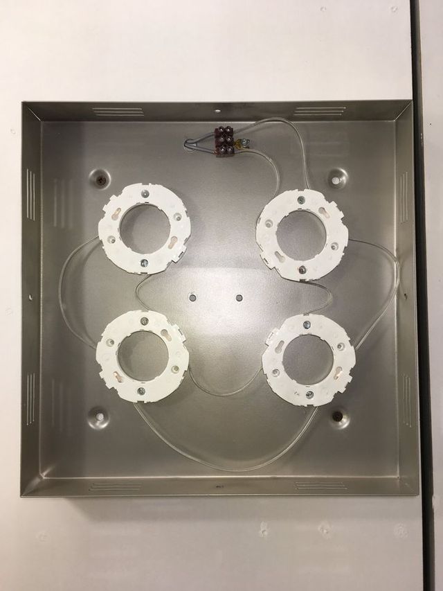 Lampada soffitto quadrata legno wenge' e vetro