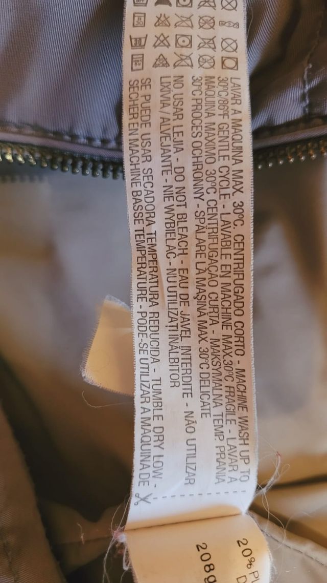 Abrigo plumas mujer. talla s. zara