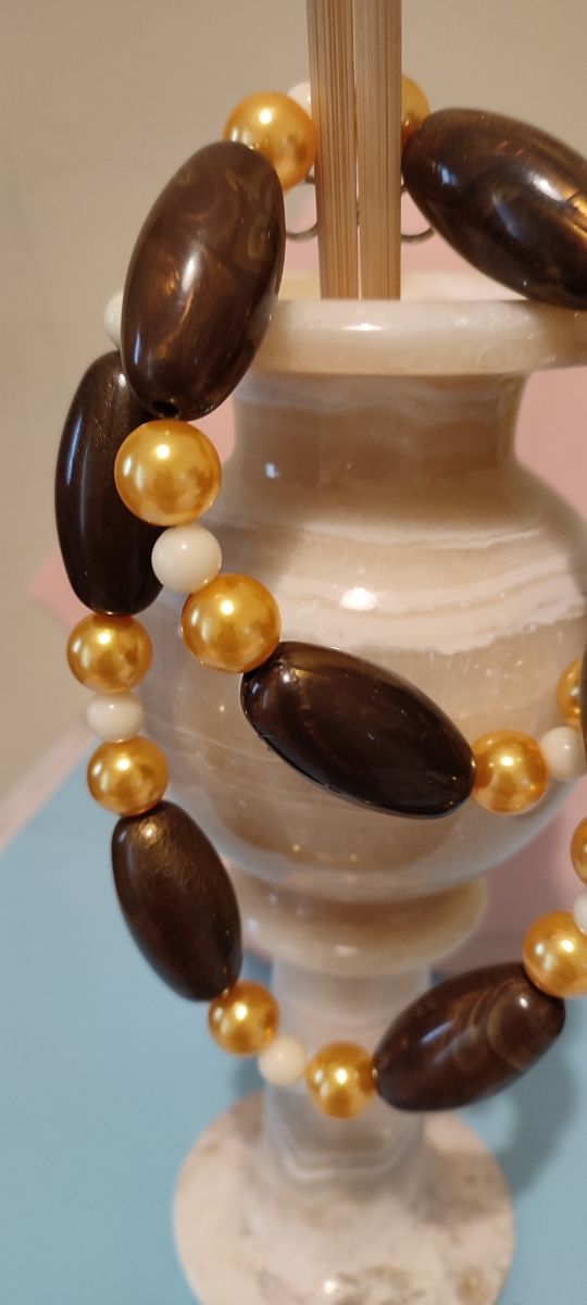 Collana con grande pezze