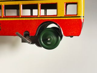 Autobús de hojalata RICO